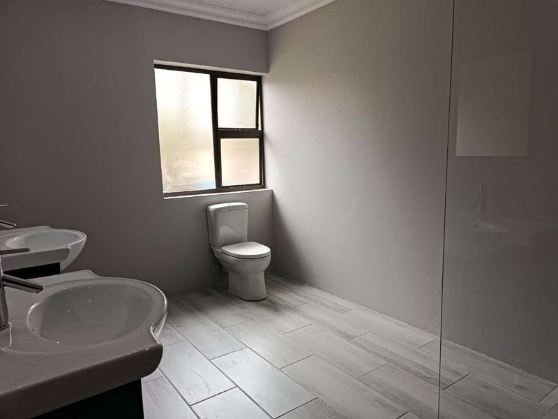 Family Home with Flat  and Off-Grid Features - Photo 9