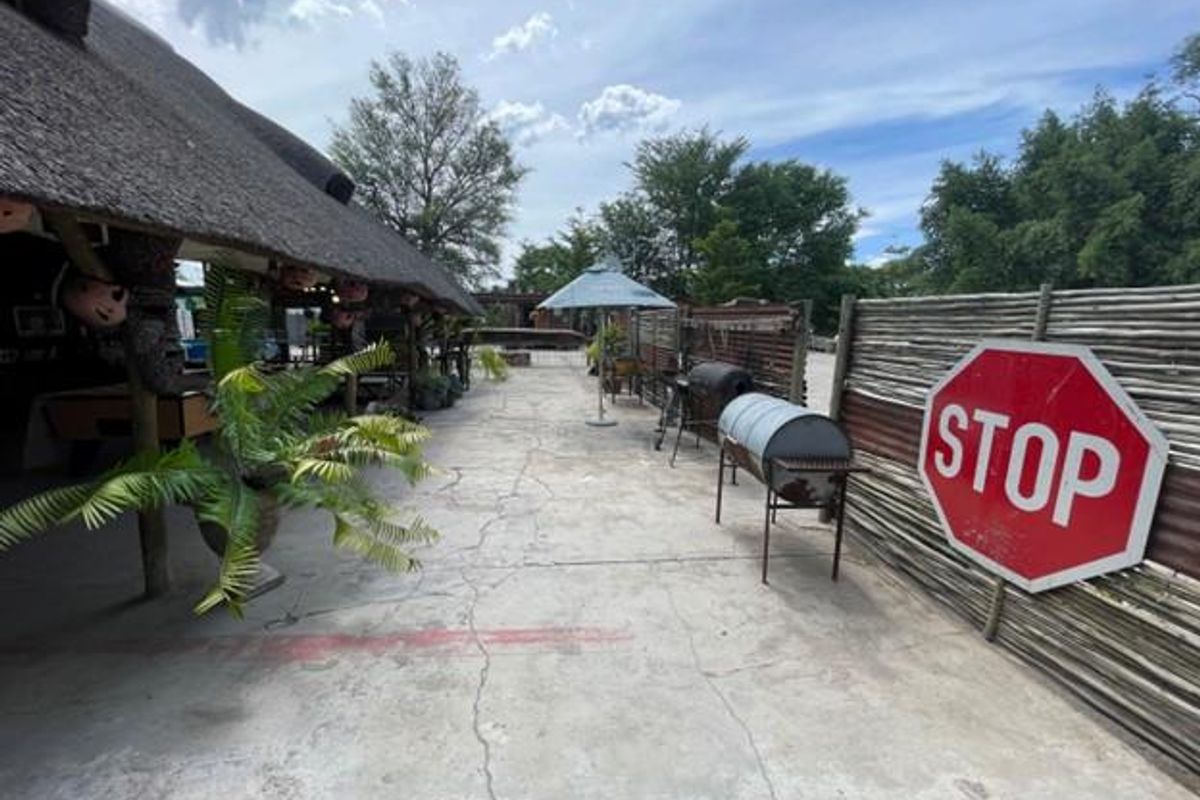 KATIMA MULILO - GUESTHOUSE AND/OR WORKSHOP - Photo 5