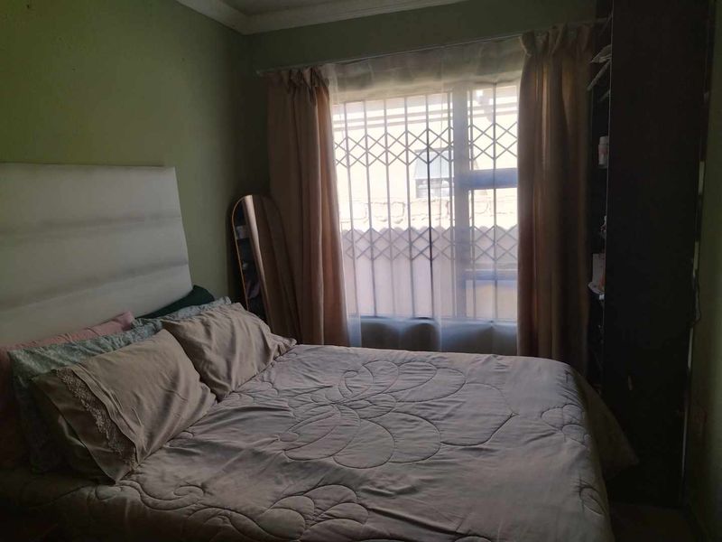 Spacious 3-Bed Home in Soshanguve VV EXT 4 – Near Schools & Shops - Photo 10