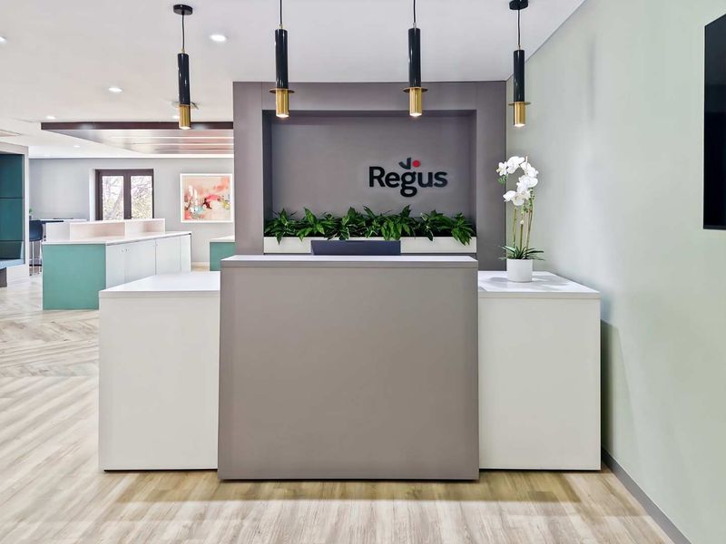 Represent your business professionally and have us take care of everything - Photo 1