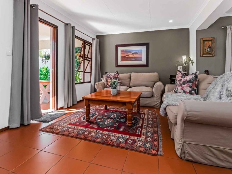 SUNNY SIMPLEX HOME IN POPULAR COMPLEX CENTRALLY LOCATED IN LONEHILL - Photo 3