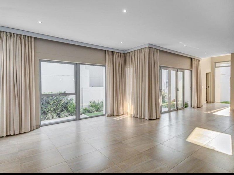 Step into a life where privacy, security, and understated luxury exist in perfect harmony. - Photo 7