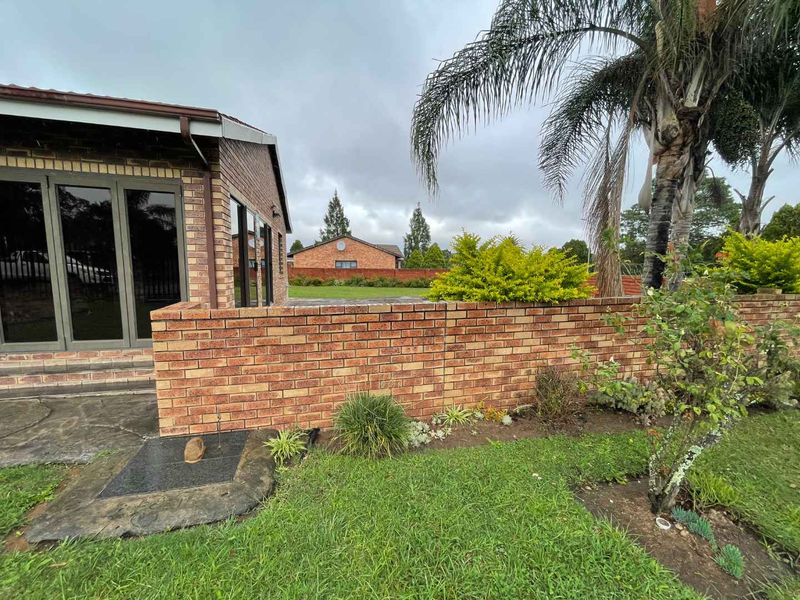 Beautiful Family Home for Sale - Photo 5