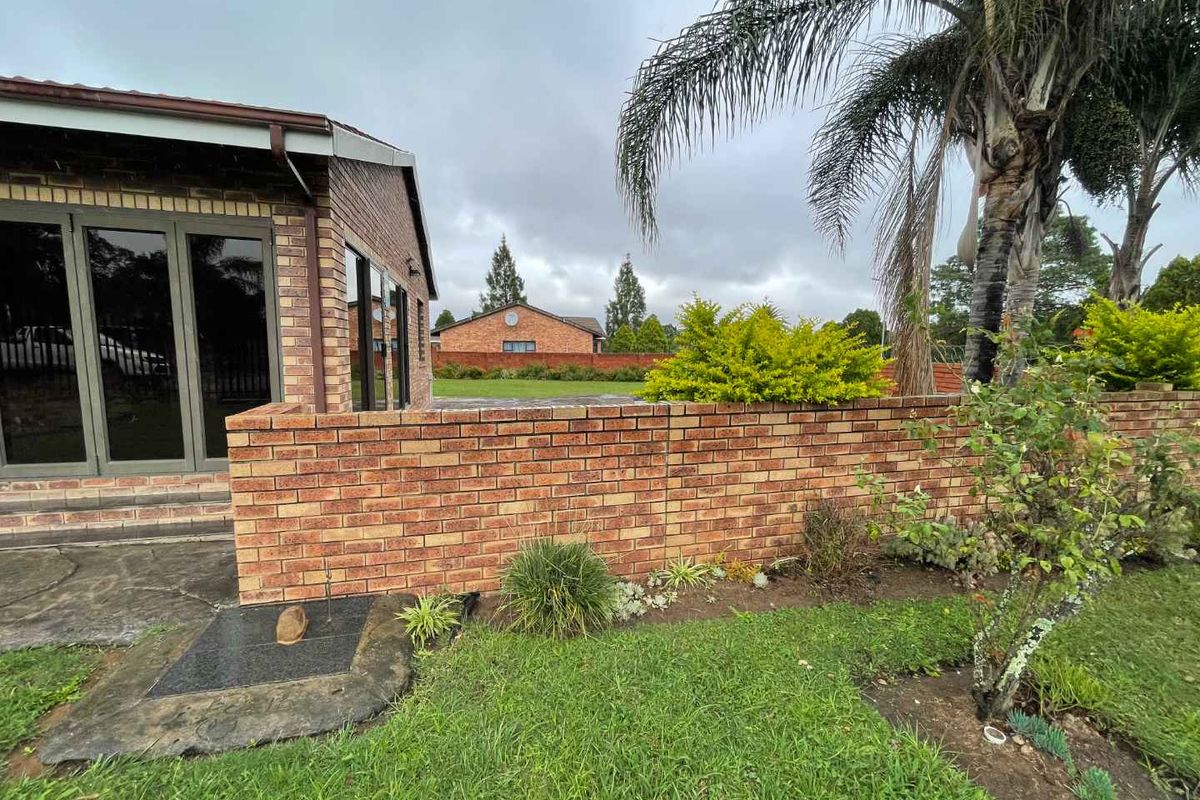 Beautiful Family Home for Sale - Photo 5