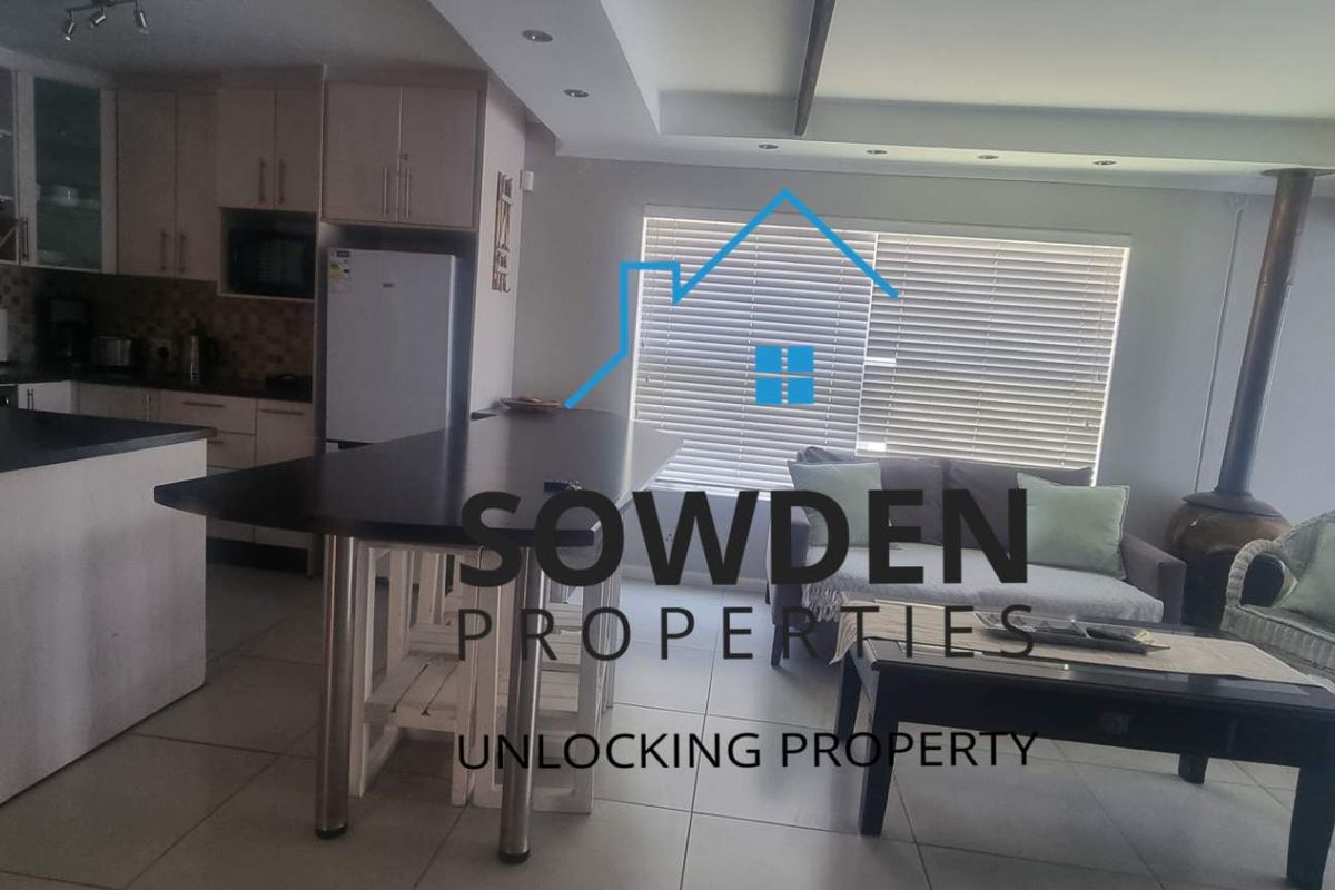 **Breathtaking Beachfront Property: A Unique Oasis Between the Atlantic Ocean and the Namib Desert** - Photo 3