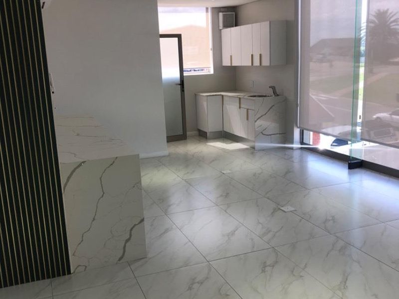 Medical Centre suite to rent - Photo 8