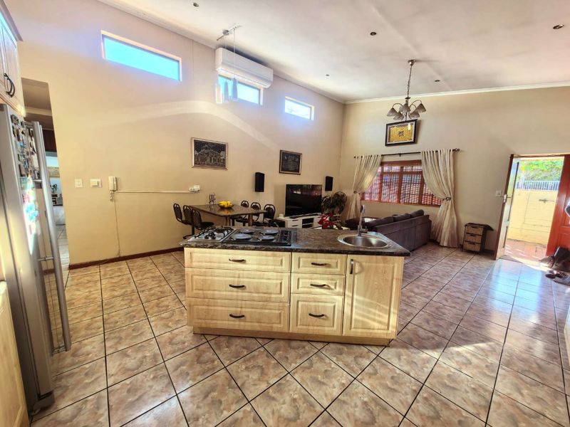 Stunning 4 Bedroom Family Home, Cravenby Estate - Photo 8