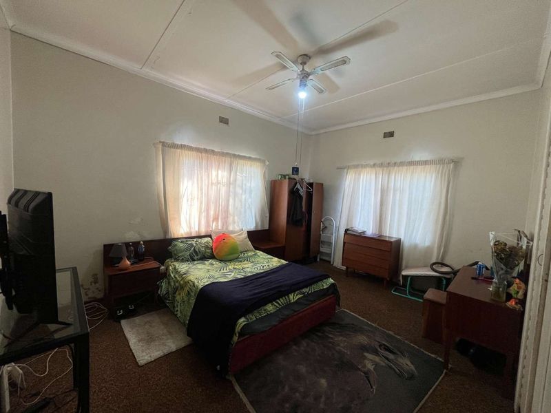 Sturdy 3-Bedroom Family Home in Die Rand - Photo 8