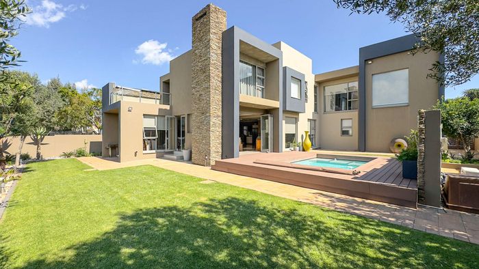 Property #2380947, House Pending Sale in Midfield Estate