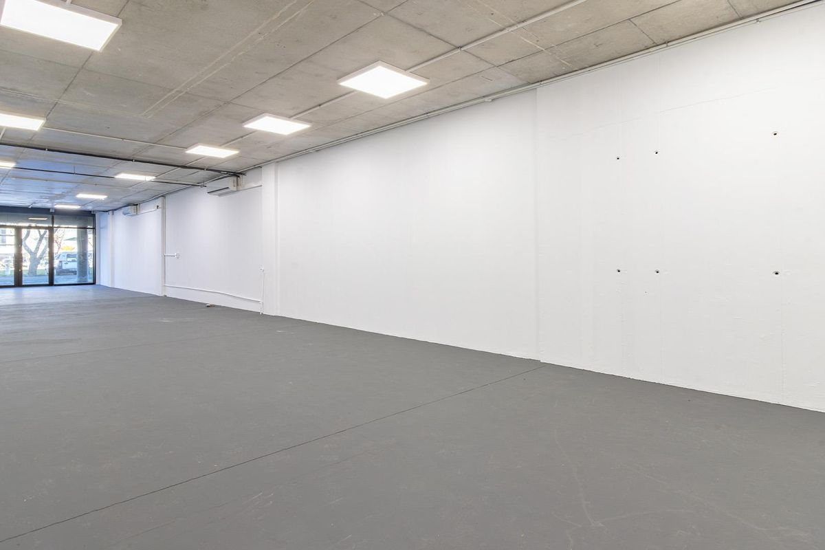Prime Ground Floor Retail Space with Excellent Street Exposure - Photo 4