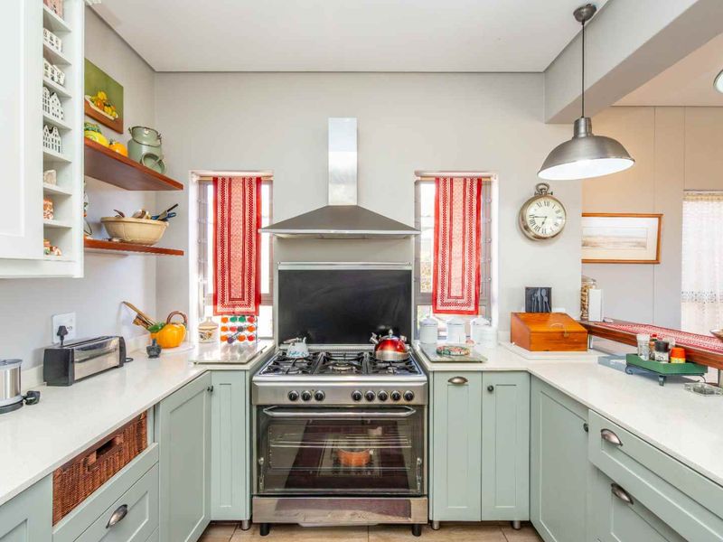 Exceptional Dual-Living Home on the 2nd Fairway - Photo 9