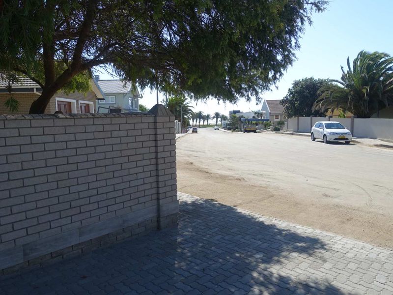 DOUBLE STOREY MENTION IN UPMARKET NEIGHBORHOOD CLOSE TO SEA - Photo 6