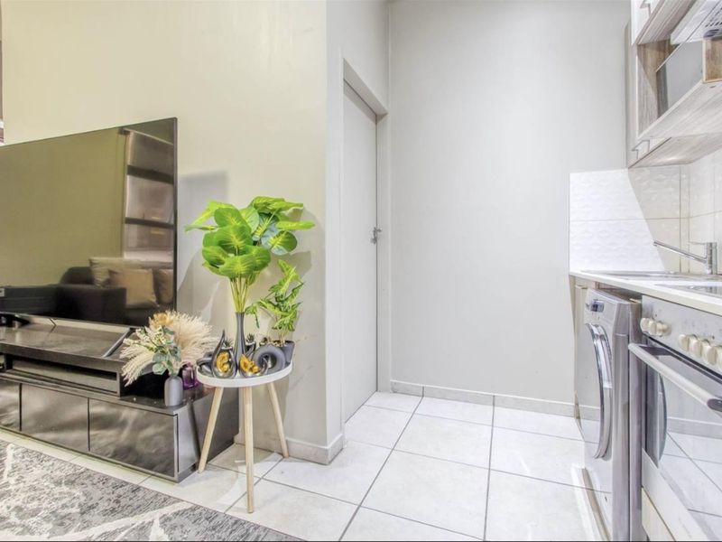 Modern Urban Living at The Bolton, Rosebank - Photo 5