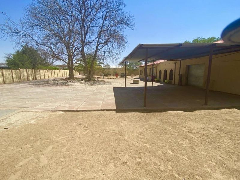 4 Bedrooms House For Sale in Okahandja - Photo 2