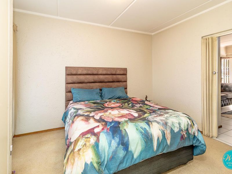 Ideal First Time Buy - Secure Lock-Up and Go Apartment! - Photo 10