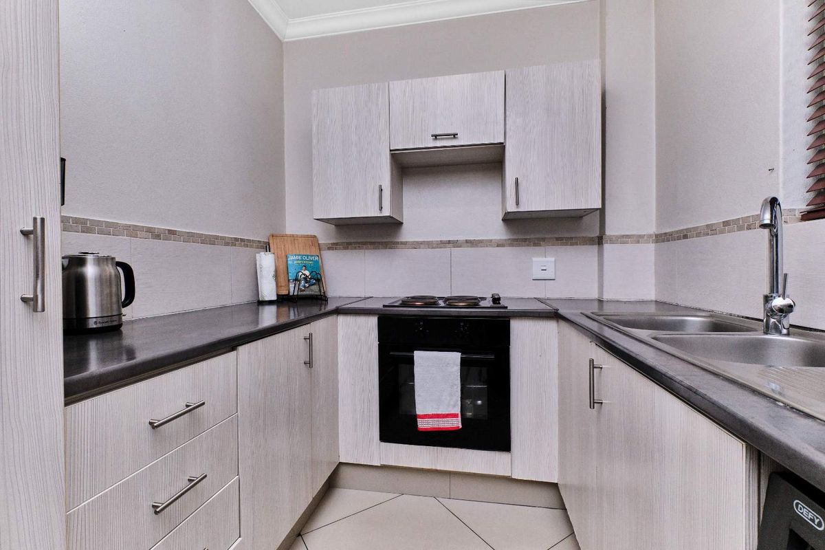 Secure, stylish and move-in ready. - Photo 5