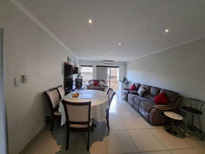 Property #2384288, Apartment For Sale in Buccleuch