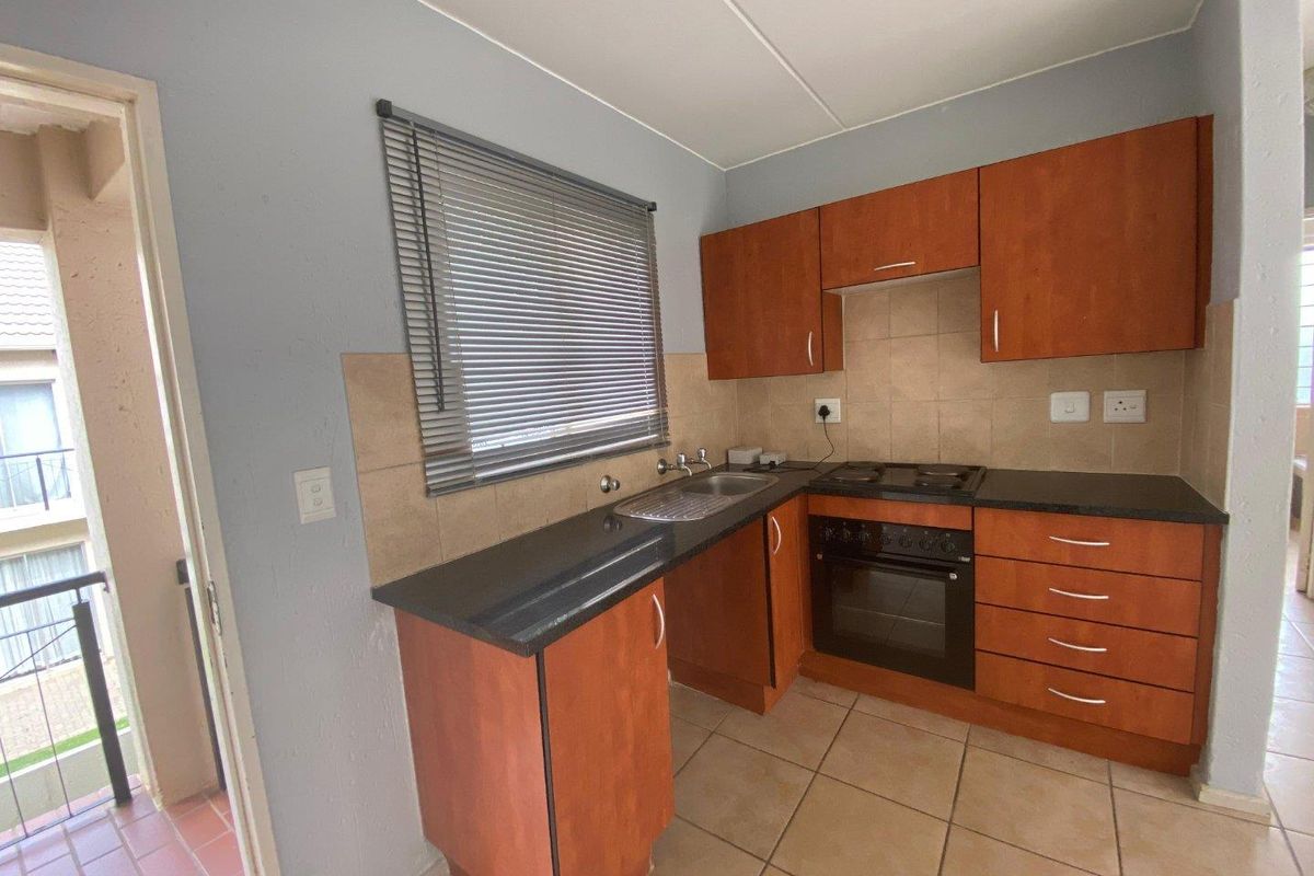 2 Bedroom Apartment for sale - Photo 3