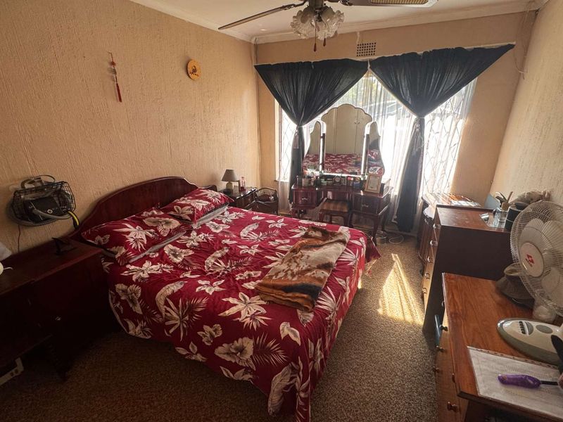 Lovely Family Home for Sale with Solar - Photo 9