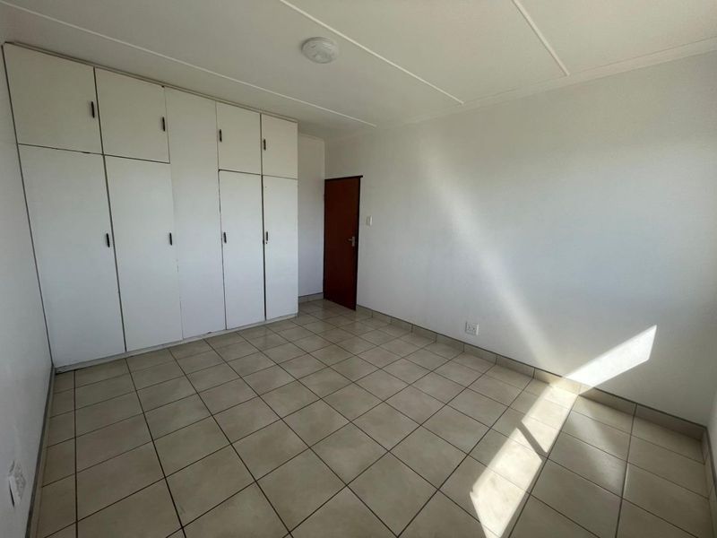 4 bedroom Duplex - Photo 6