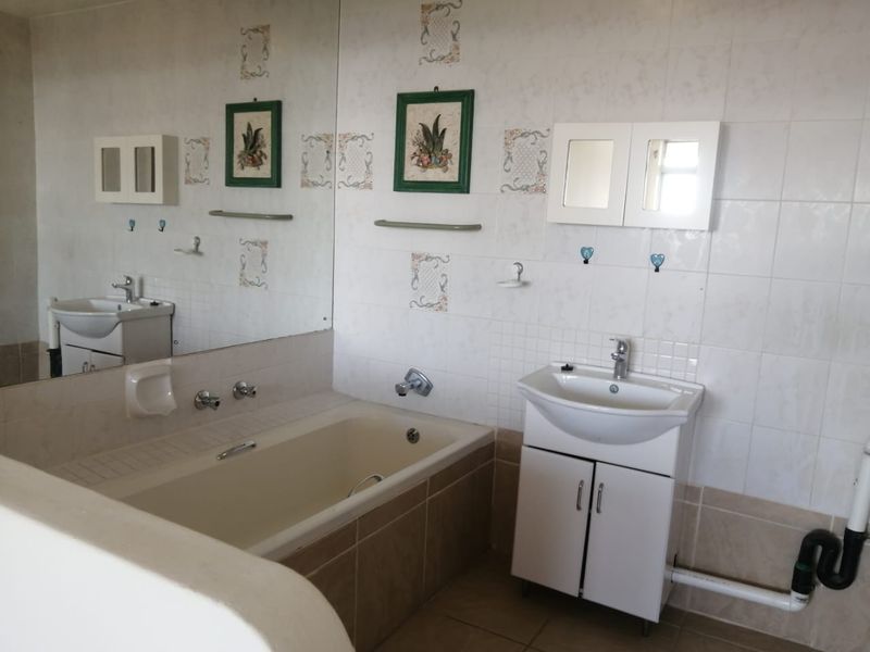 3bedroom Apartment 180 degree seaview - Photo 7