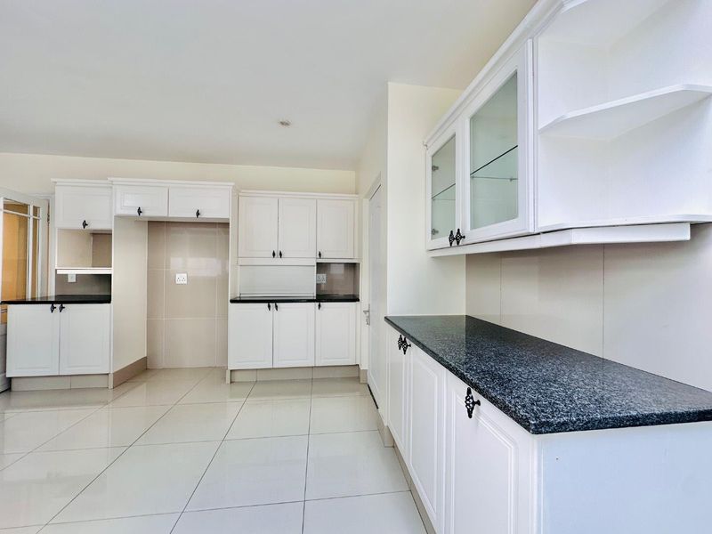 5 Bedroom House to Rent in Dainfern Golf Estate - Photo 9