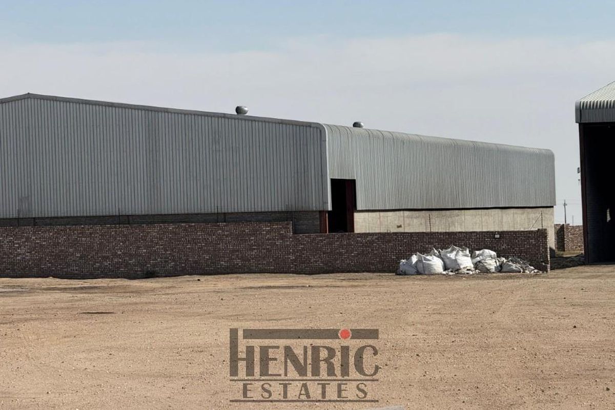 All the Warehouse space you need - In Arandis - Photo 4
