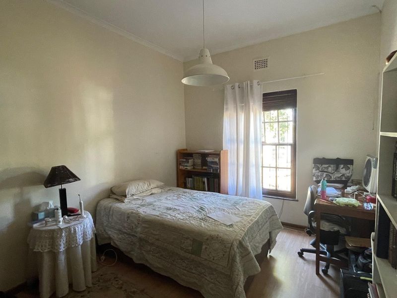 5 Bedroom 3 bathroom House in Durbanville Hills - Photo 9