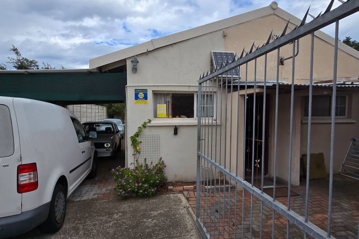 Good Position - Photo 3