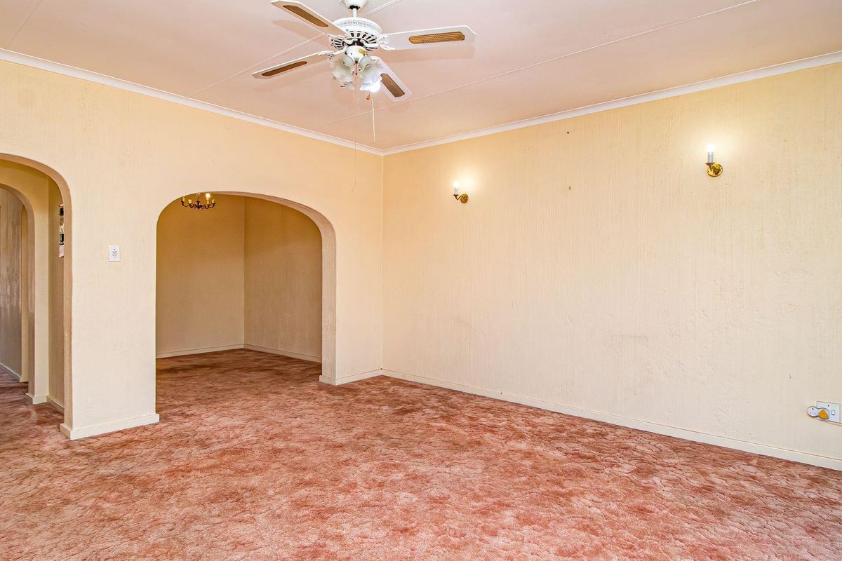 Simplex Serenity: Your Ideal Blend of Comfort & Convenience! - Photo 5