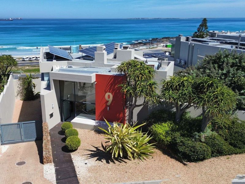 A Sea-view Sanctuary on Bloubergstrands Exclusive Coastline - Photo 3