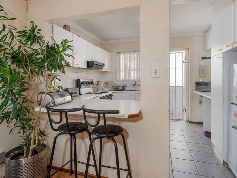 Charming 3-Bedroom Home in a Cul-de-Sac | Great Value & Potential - Photo 7