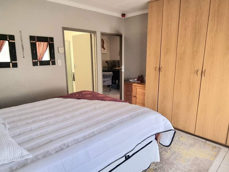 SPACE, COMFORT AND NEW BEGINNINGS - Photo 5