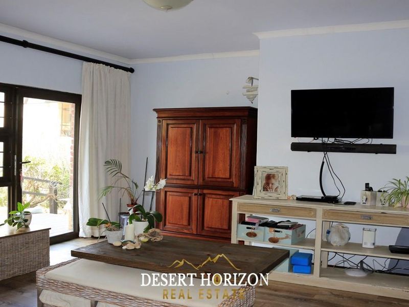 Swakopmund, Vogelstrand | Flexible living: 2 kitchens, perfect for Airbnb or multi-gen families - Photo 9