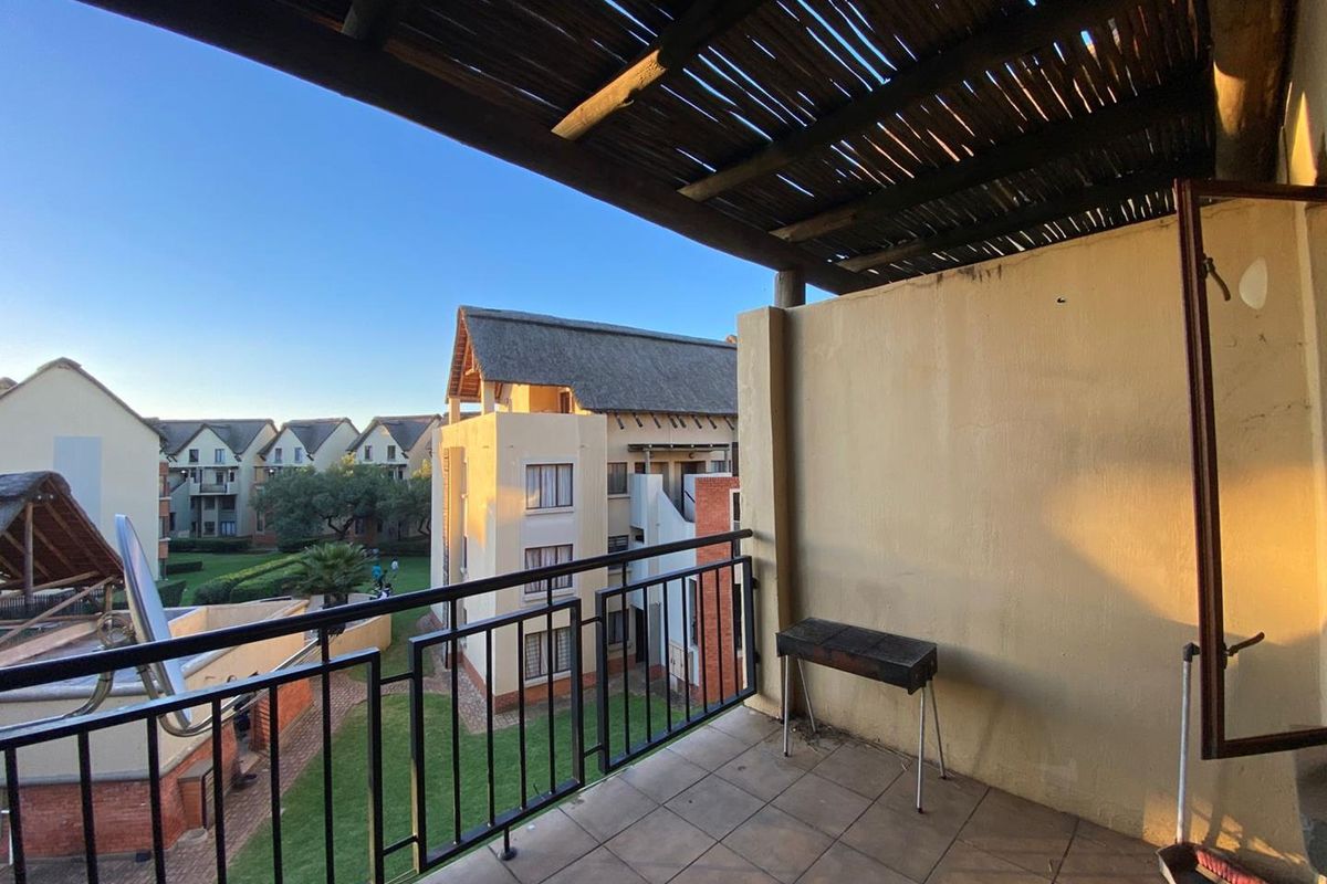 Modern 2-Bedroom Apartment for Sale – 21 Zambezi Estate, Montana, Pretoria - Photo 2