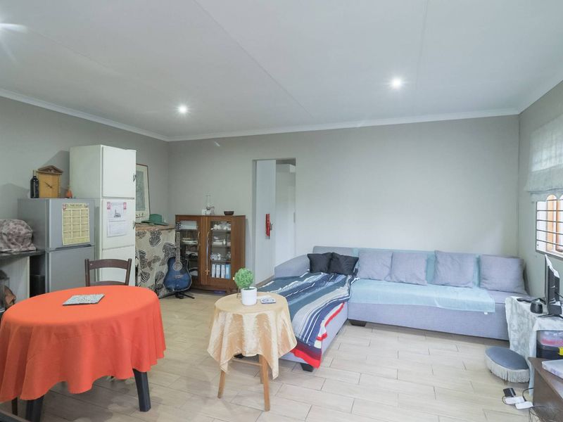 Garden cottage to rent in Northmead, Benoni - Photo 3