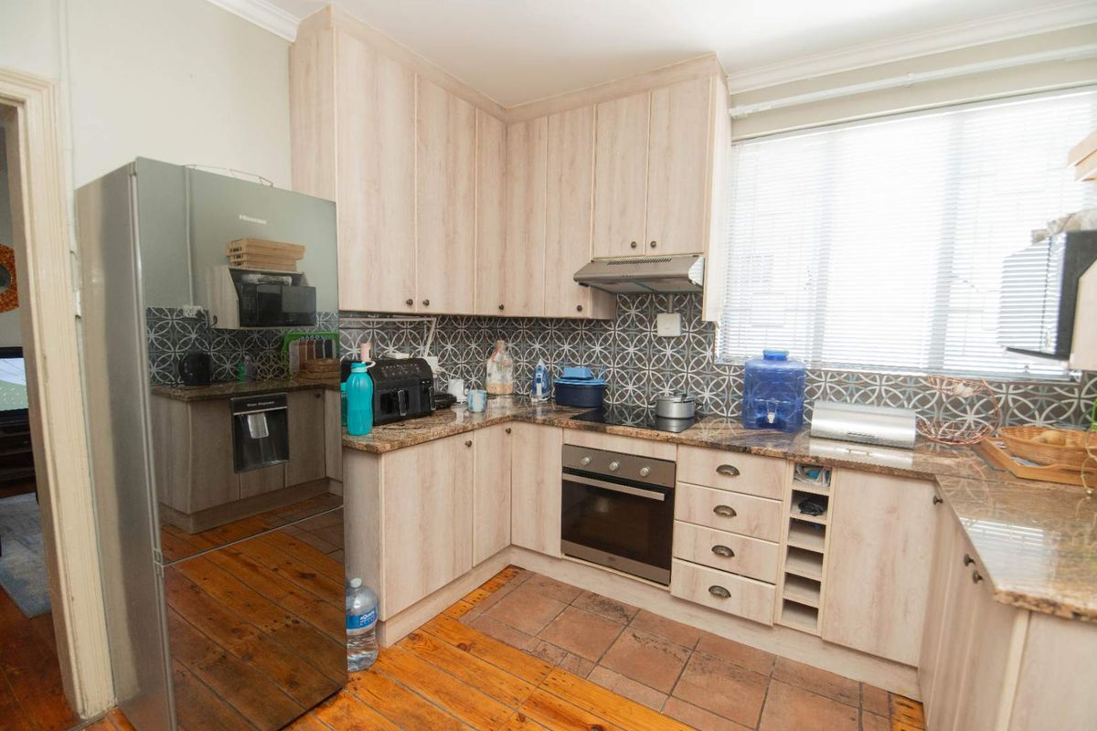 3 Bed house for sale In St Phillips Street Richmond Hill - Photo 5
