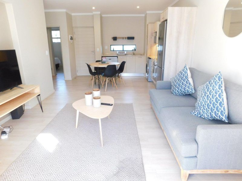 This lovely 2nd floor apartment of 76m2 is fully furnished. - Photo 6