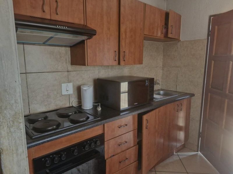 Three bedroom house for sale at The Orchards - Photo 5