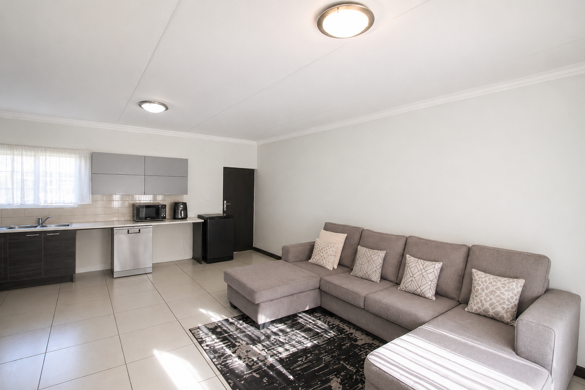 2 Bedroom Cluster for rent in Halfway Gardens - Photo 3