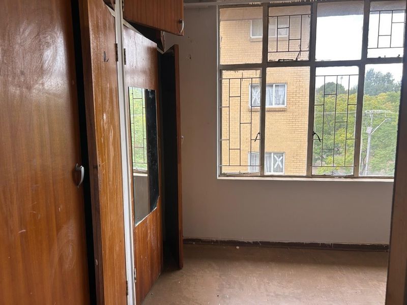 2 bedroom apartment in Pretoria west - Photo 9