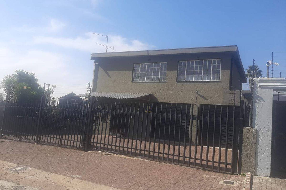 4 Bedroom House in Rewlatch - Photo 3