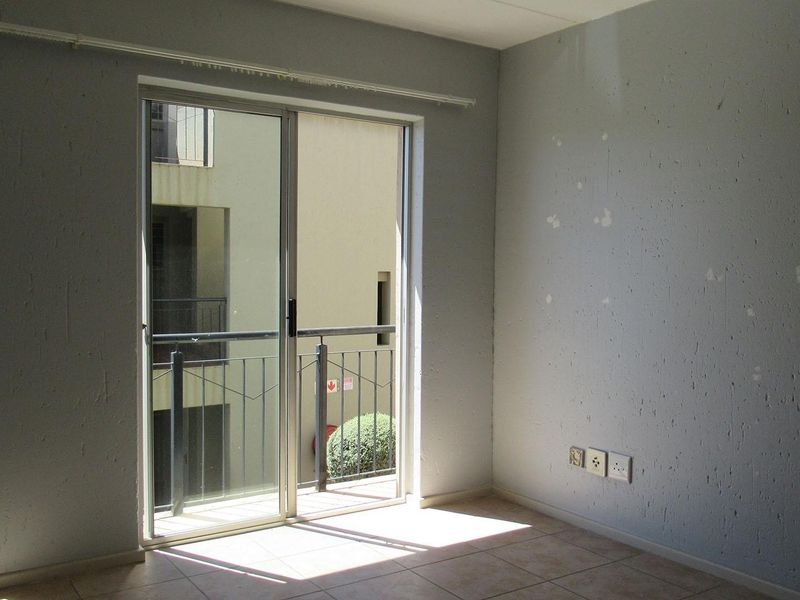 Townhouse For Sale in Boksburg - Photo 9