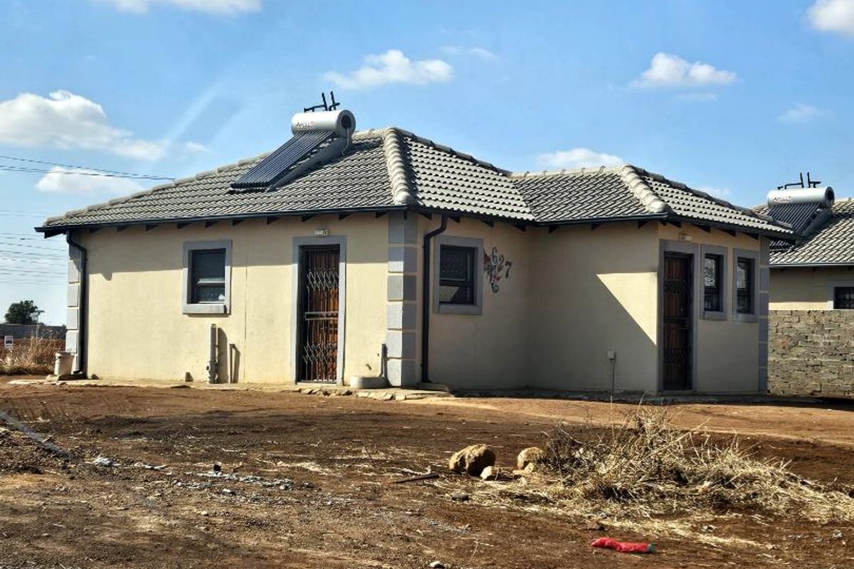 Rosslyns latest last phase development - Photo 5