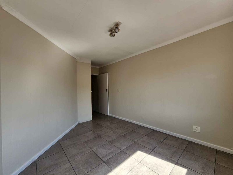 3 Bedroom Apartment To Rent – Villa Carmen, Moregloed, Pretoria - Photo 7