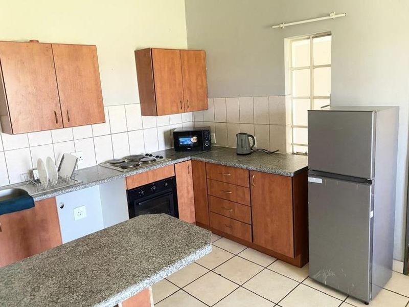 Spacious 1 Bedroom Apartment In A Secure Estate- Brakpan North - Photo 5