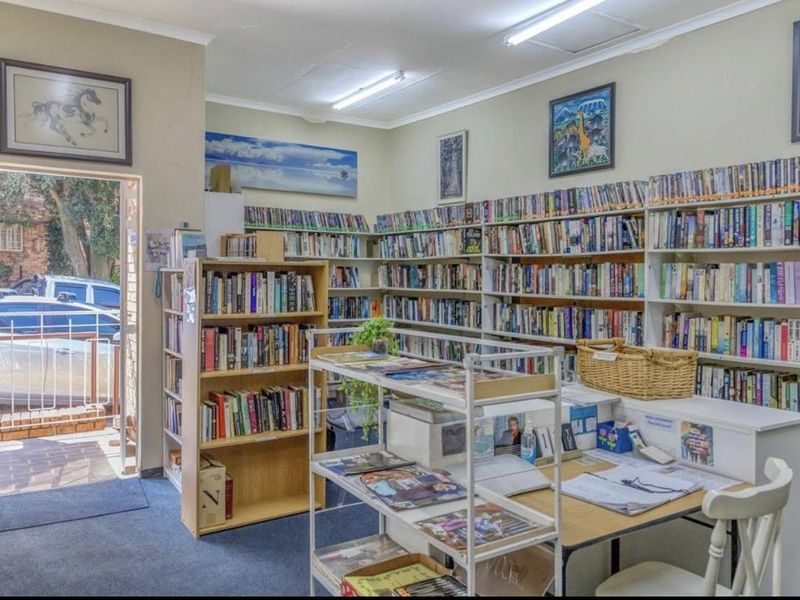 2 BED 1 BATH SPACIOUS UNFURNISHED APARTMENT IN RETIREMENT VILLAGE BRYANSTON - Photo 9