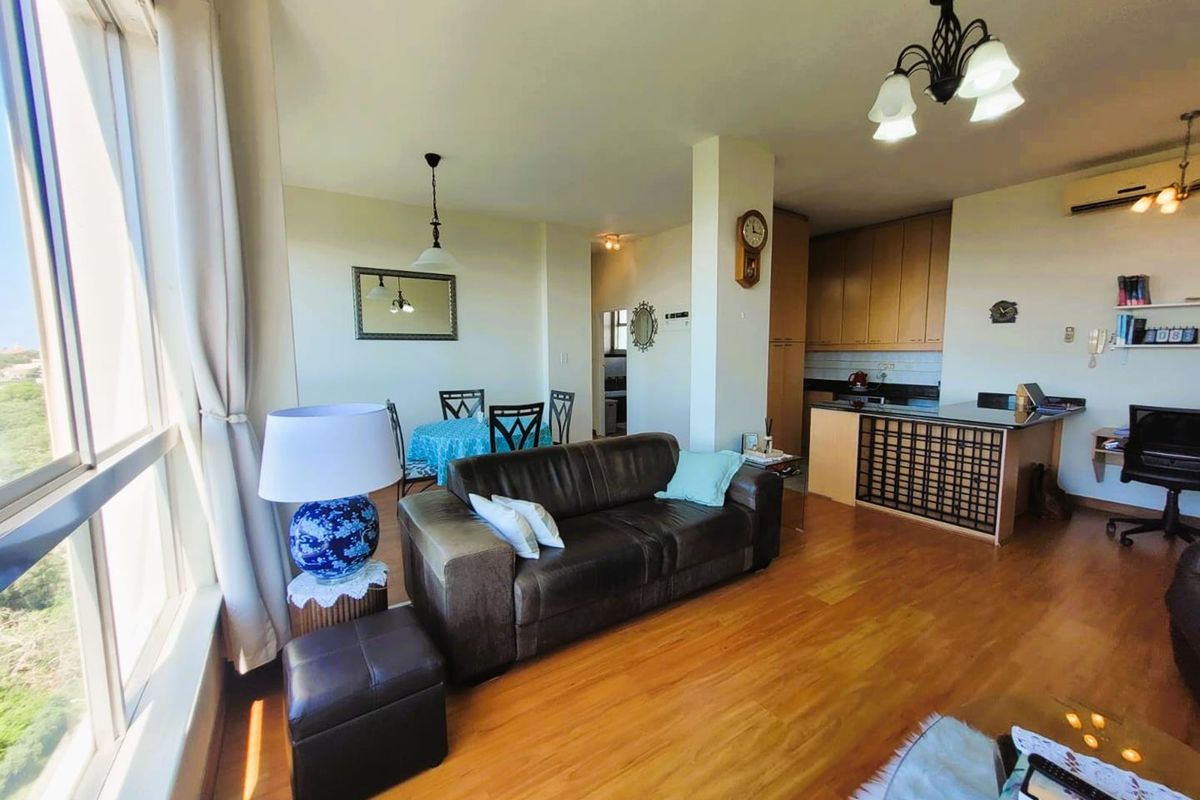 Two Bedroom Apartment - Hillside Residence Panoramic views - Photo 4