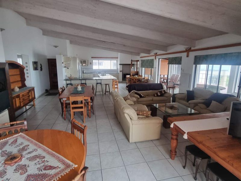 Sea Views, Space & Income Potential in Central Yzerfontein - Photo 3