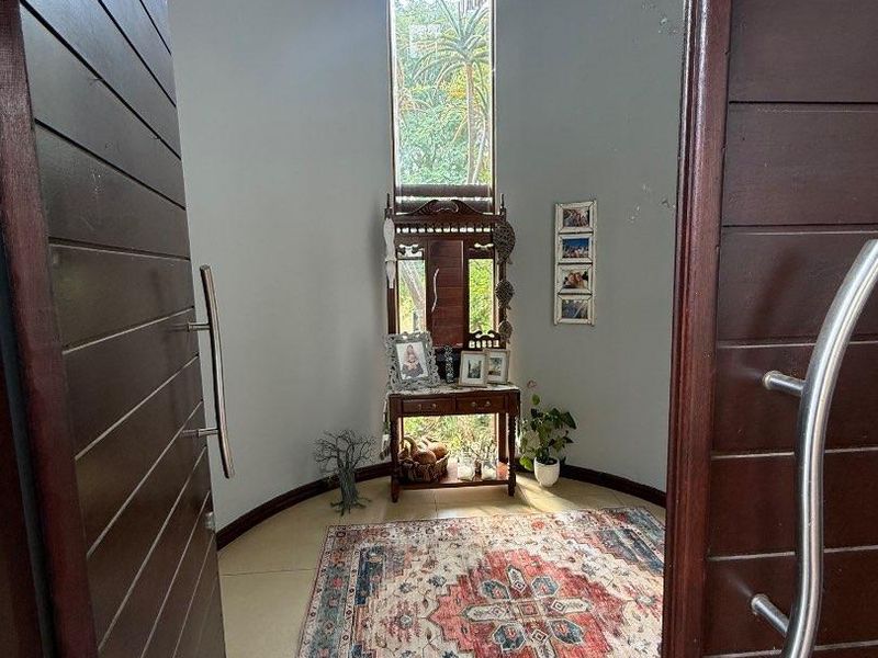 The Ultimate Luxury Family Home with Breathtaking views & Solar Power - Photo 8